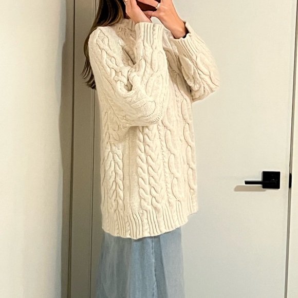 ZARA SWEATER SIZE M - Picture 3 of 7